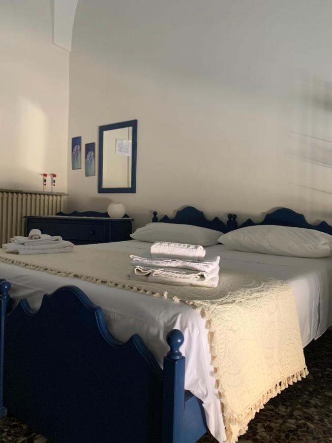 Bed and Breakfast Le Tre Civette Lecce Exterior foto