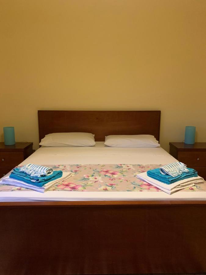 Bed and Breakfast Le Tre Civette Lecce Exterior foto