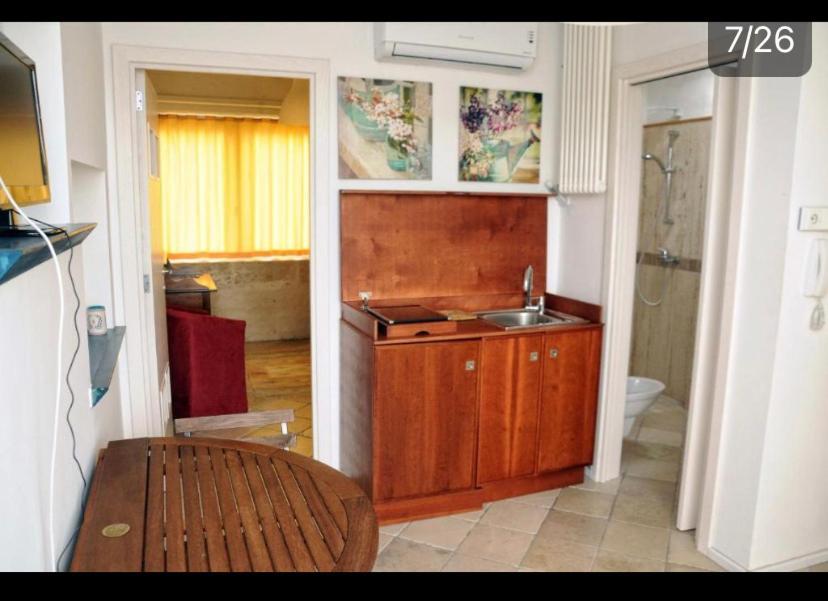 Bed and Breakfast Le Tre Civette Lecce Exterior foto