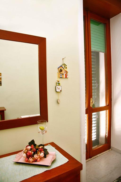 Bed and Breakfast Le Tre Civette Lecce Exterior foto