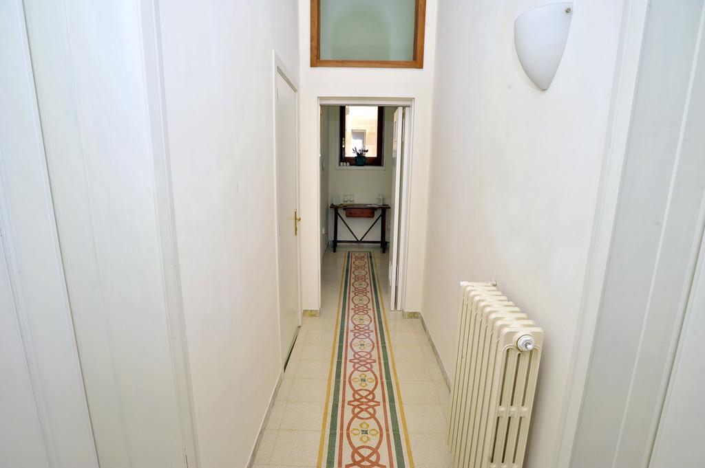 Bed and Breakfast Le Tre Civette Lecce Exterior foto
