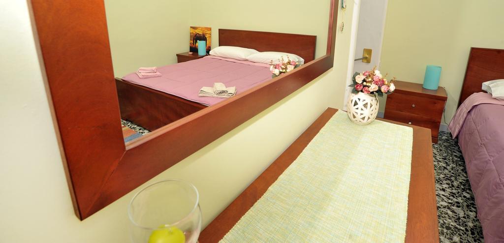 Bed and Breakfast Le Tre Civette Lecce Exterior foto