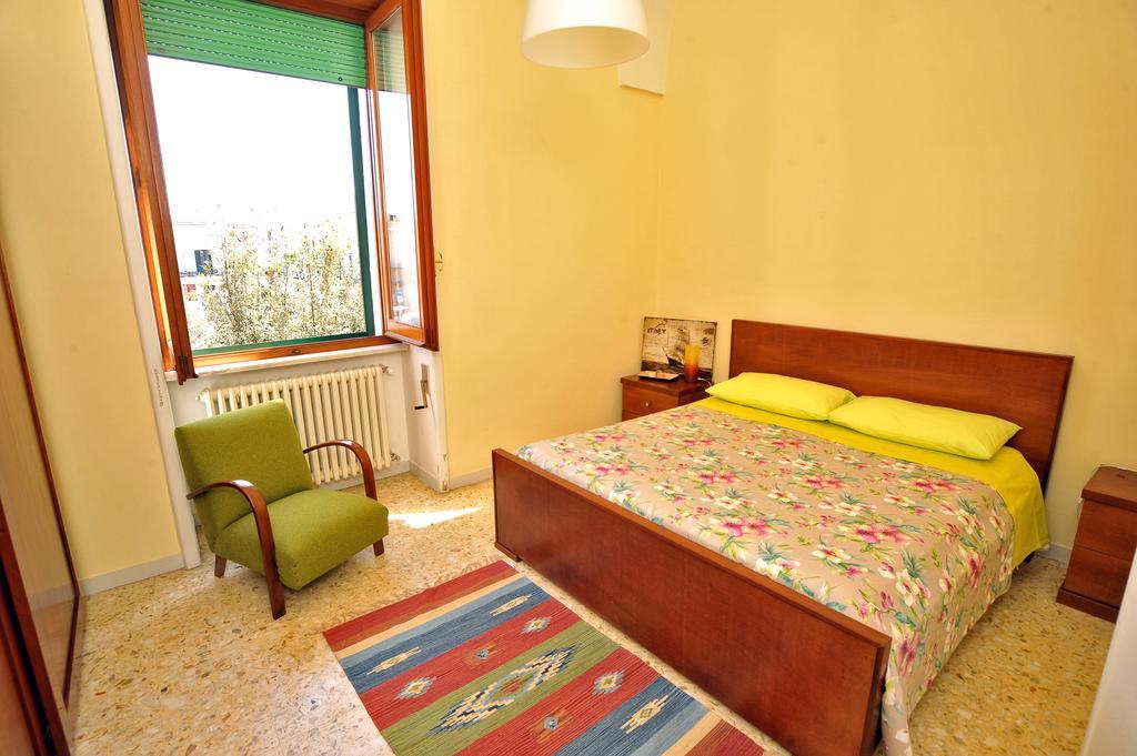 Bed and Breakfast Le Tre Civette Lecce Exterior foto