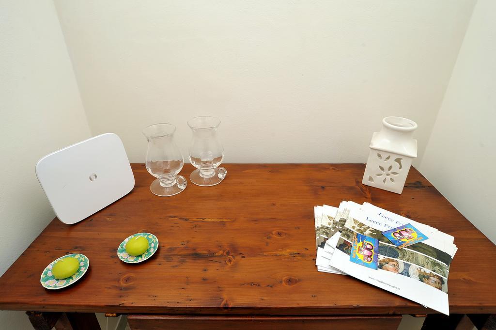 Bed and Breakfast Le Tre Civette Lecce Exterior foto