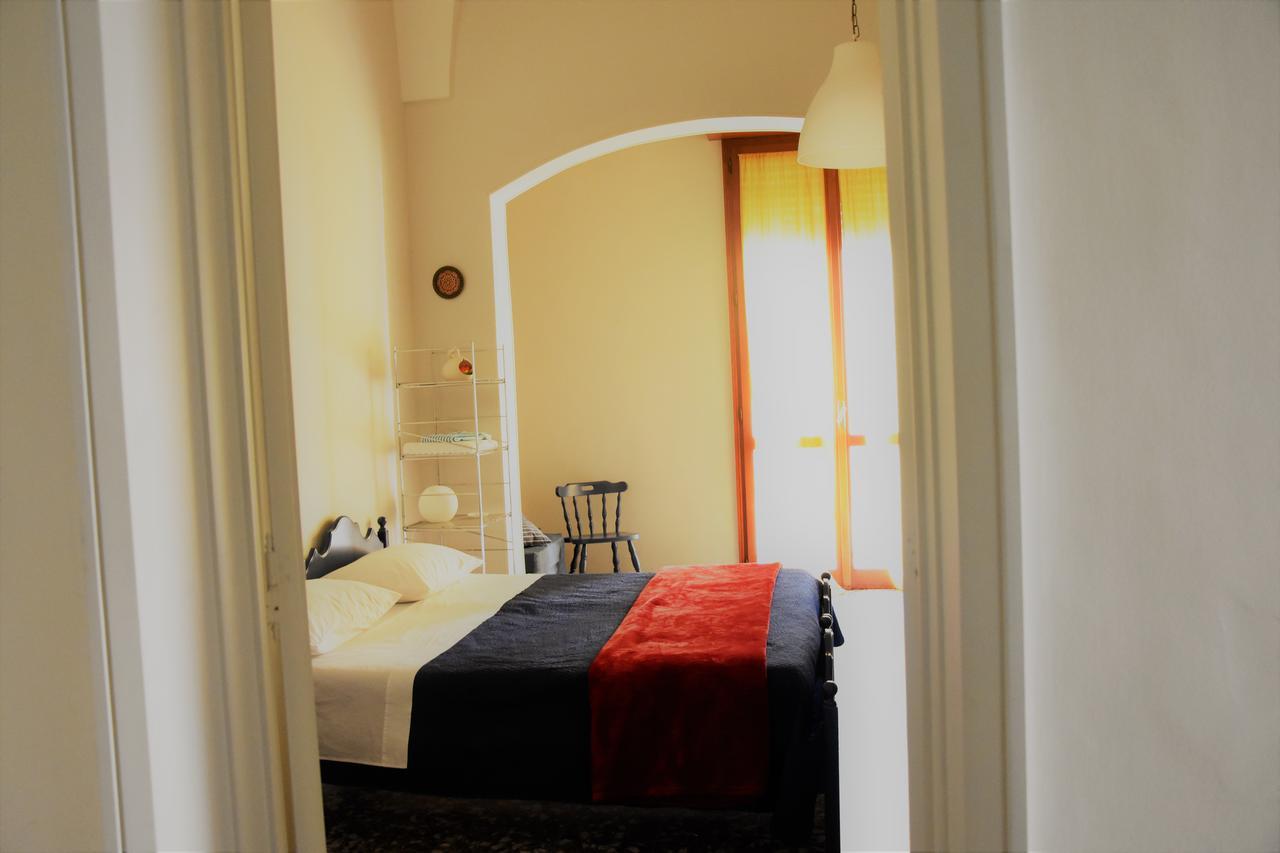Bed and Breakfast Le Tre Civette Lecce Exterior foto